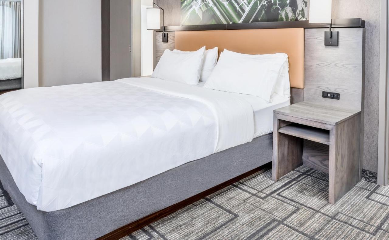 Holiday Inn Lafayette-City Centre By Ihg Exterior foto