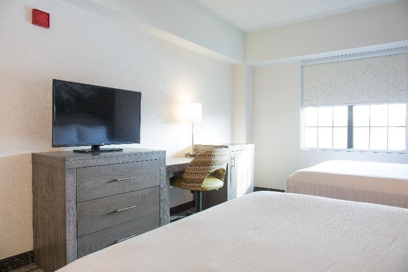 Holiday Inn Lafayette-City Centre By Ihg Exterior foto